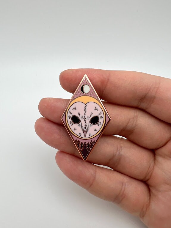 Barn Owl Enamel Pin, Lapel Pin 1.5"