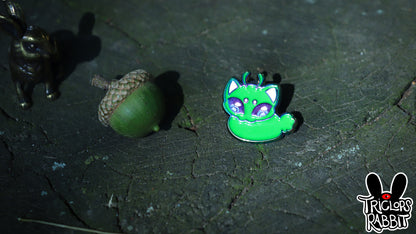 Alien Cat Loaf Mini Pin