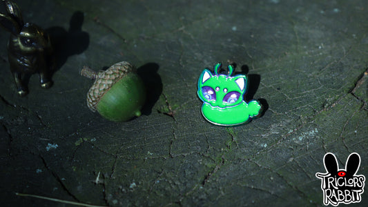 Alien Cat Loaf Mini Pin