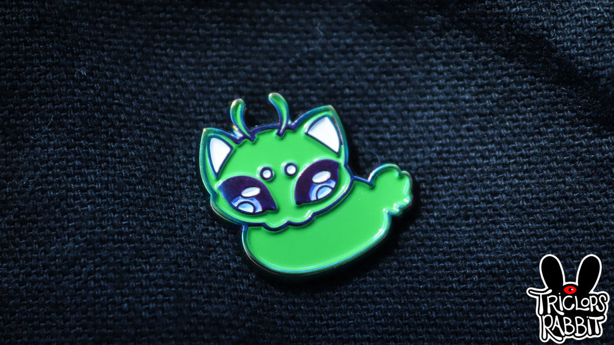 Alien Cat Loaf Mini Pin