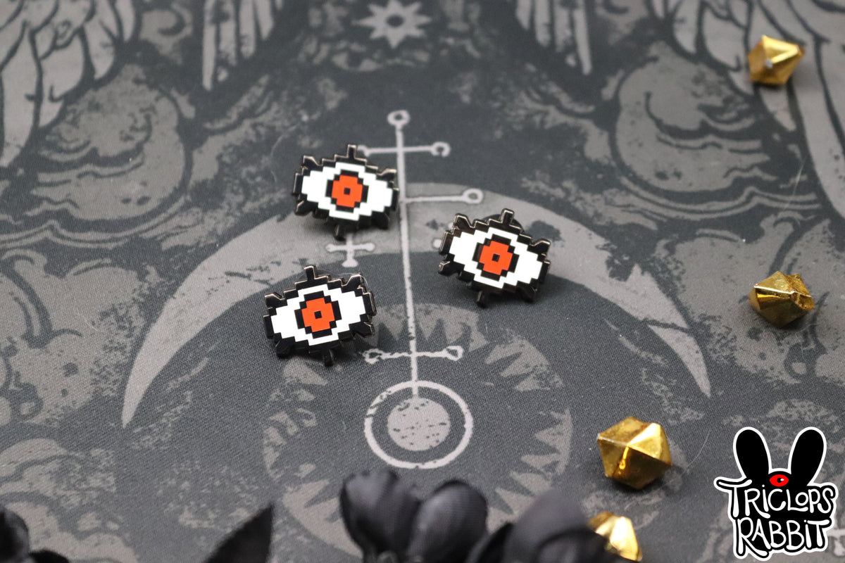 Pixel Eye Mini Pin