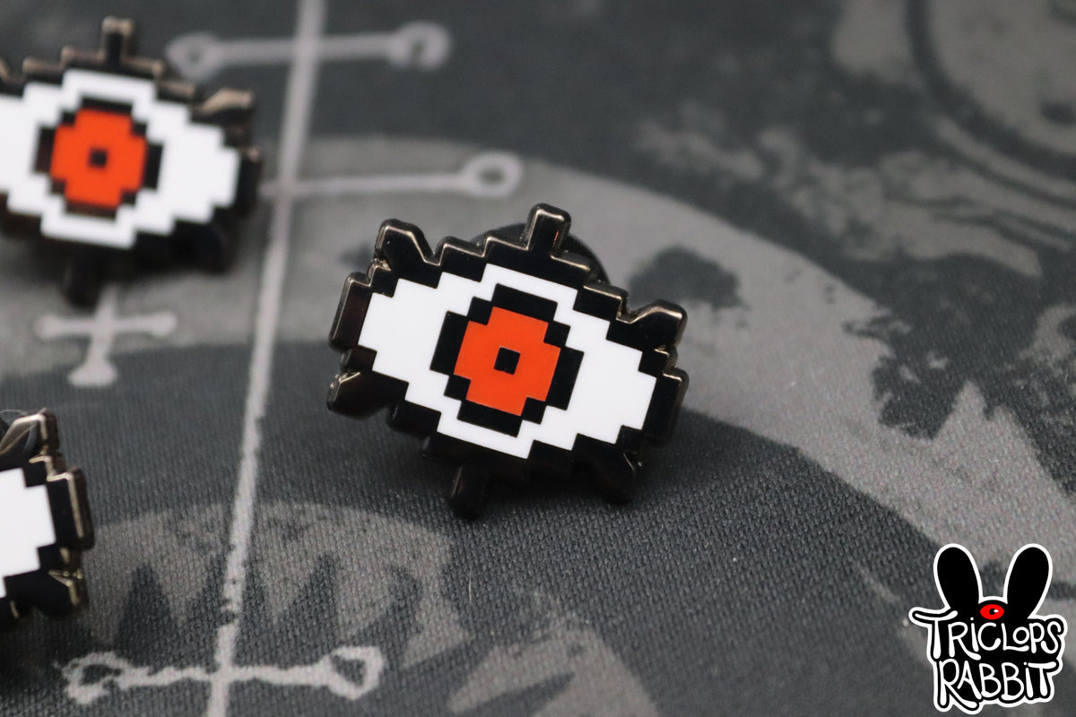 Pixel Eye Mini Pin